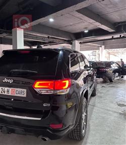 جیپ گراند شیرۆکی